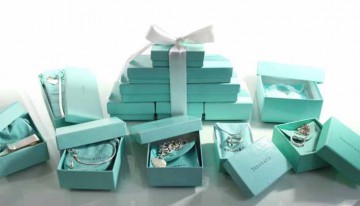 Tiffany se prăbuşeşte!